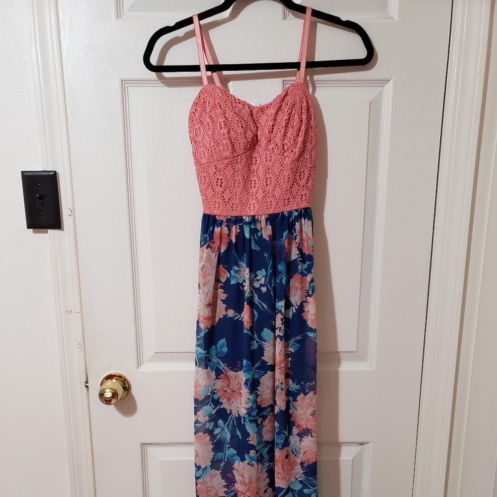 Lily Rose Floral Maxi Dress